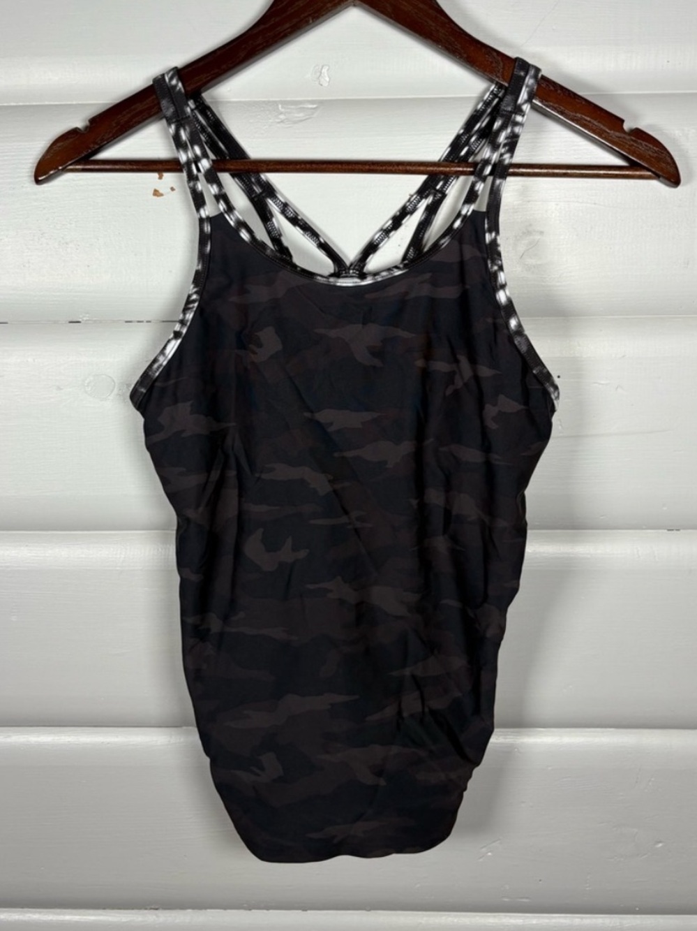 Athleta Girl Camo Strappy Active Tank XXL 16